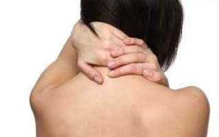 При наклоне головы болит шея слева