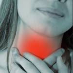 По каким причинам болит горло