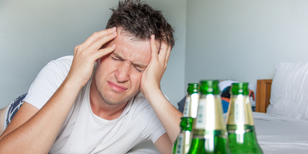 Как и что пить, чтобы голова с утра не болела